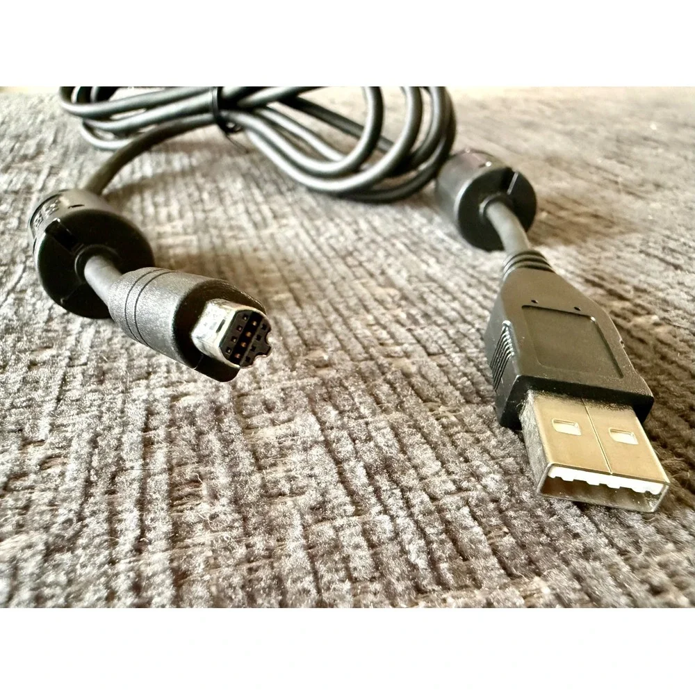 Nikon UC-E1 USB Cable Unisex OS Black Excellent Data Transfer Ferrite Core